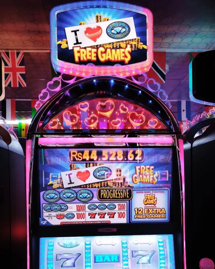 The I ❤ Triple Diamond machine on the Amusement Centre floor
